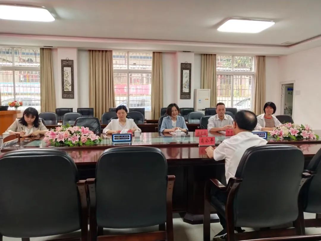 湘潭市科協(xié)領(lǐng)導蒞臨我司視察